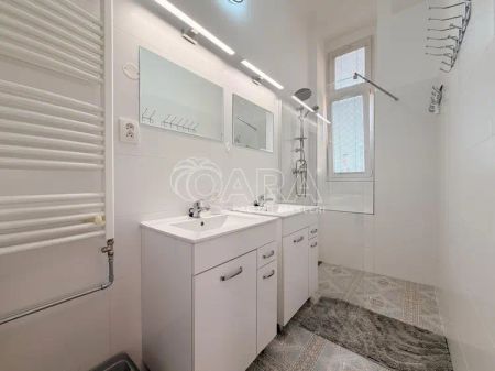 K PRONÁJMU - studentské bydlení ve zrekonstruovaném bytě 4+1, hned vedle fakulty a poblíž centra ČB - Photo 3