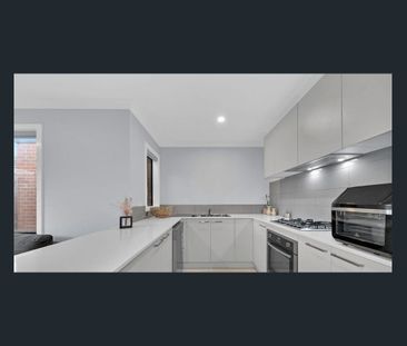 102 Athletic Circuit, Clyde, Vic 3978 - Photo 5