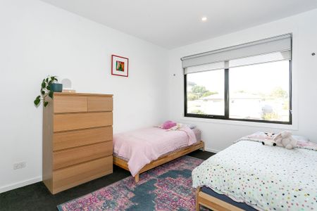 Contemporary Townhouse in Frankston High School Zone - Photo 4