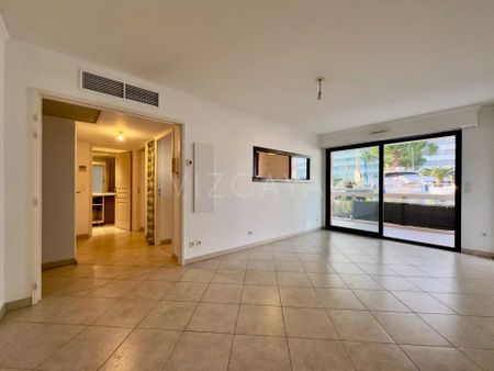 Location Appartement 2 pièces 43m² VILLENEUVE LOUBET 06270 - Photo 2