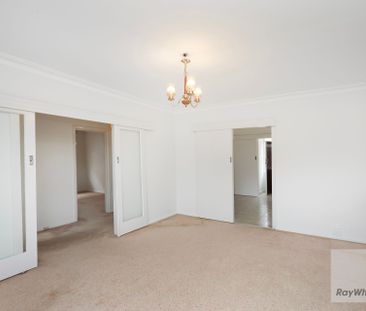 Location Perfect! - Photo 1