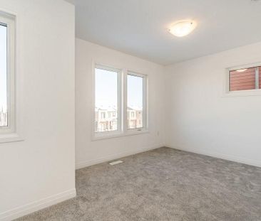 For Lease - 79 Fairlane Avenue, Barrie, Ontario - Photo 3