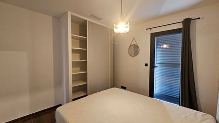 Location Appartement 4 pièces 85m² NARBONNE 11100 - Photo 4