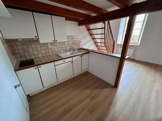 Location Appartement 2 pièces 46m² SAINTES 17100 - Photo 1