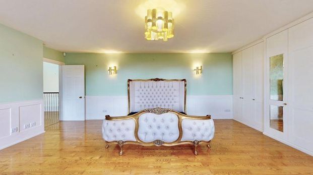 6 bedroom detached house to rent - Photo 1