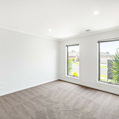 Modern Family Home with Comfort and Convenience! - Photo 1