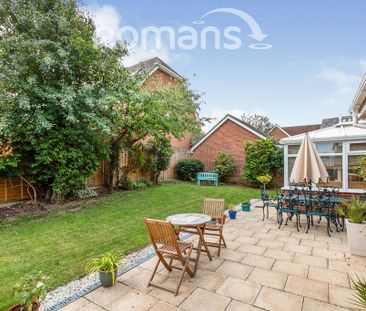 4 bedroom detached house to rent - Photo 2