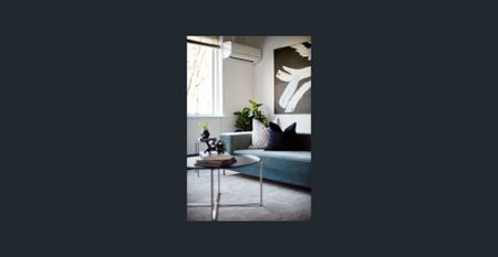 Spacious, Light-Filled 2-Bed Apartment in Kew - Photo 4