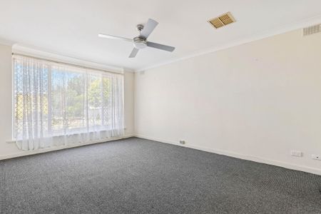 Family Home with Pool, Solar Power & Spacious Living - Photo 3