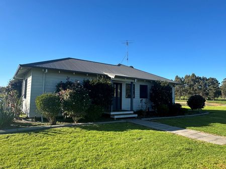 Picturesque Rural Home - Photo 5