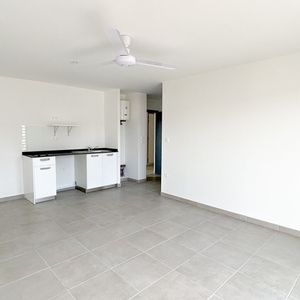 Location appartement 2 pièces, 36.05m², Fort-de-France - Photo 2
