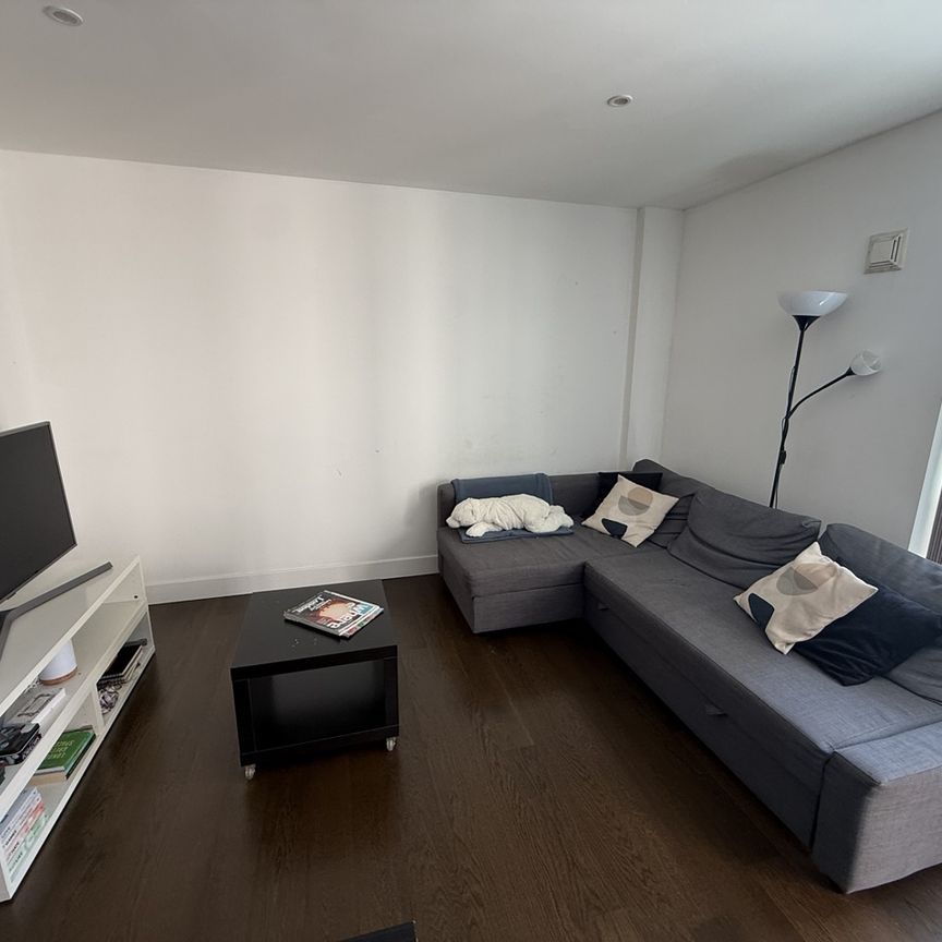 2 Bed Flat, Parker Building, SE16 - Photo 1