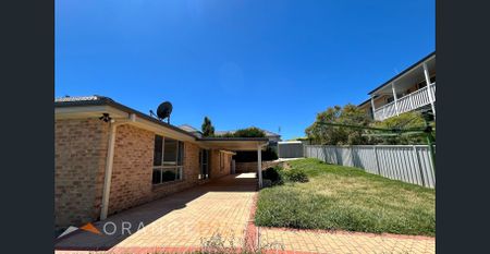 PERFECT FAMILY HOME! - Photo 4