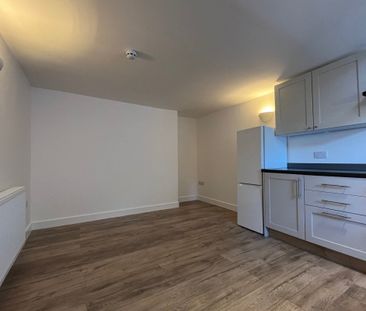 Dove Bank, UTTOXETER - Photo 6