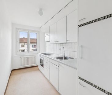 Wunderschöne frische 2 Zimmerwohnung in Grenchen, per sofort - Photo 2