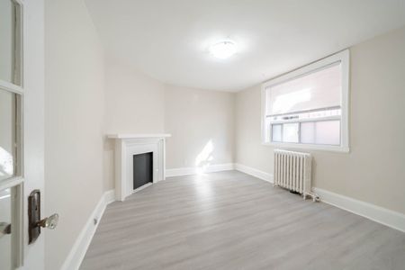 For Lease - 781 St Clair Avenue Unit# 3, Toronto, Ontario - Photo 4