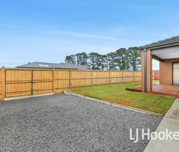 Be Charmed By This Recently Built Home On Charming Loop! - Photo 4