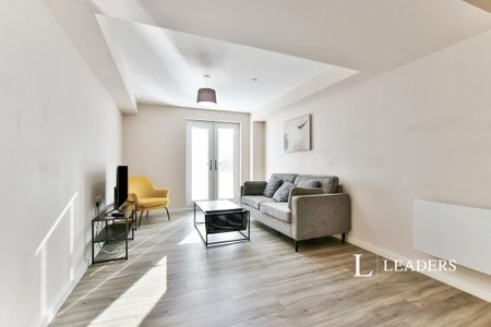 2 bedroom flat to rent - Photo 2