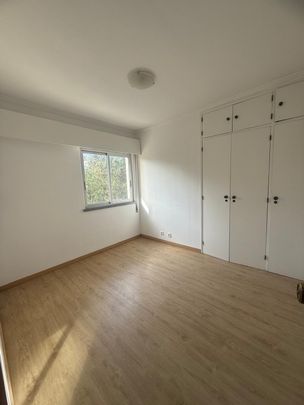 Apartamento T2 para Arrendamento no Monte Estoril - Photo 1