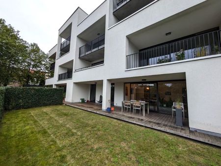 Recent gelijkvloers appartement met tuin en ruim terras - Photo 2