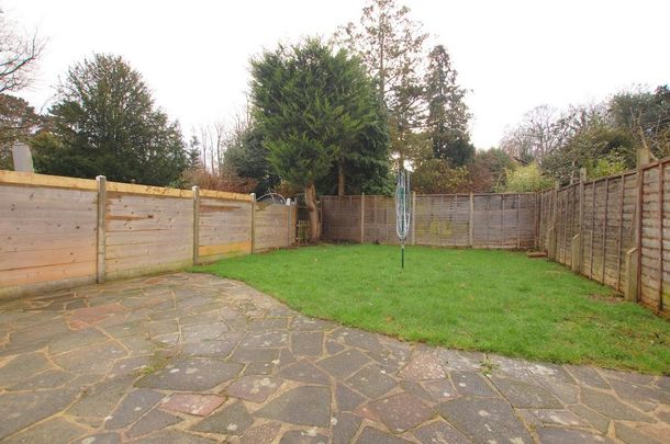 4 bedroom semi-detached house to rent - Photo 1