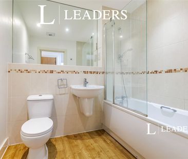 2 bedroom apartment to rent Lindsay Court, Govett Avenue, Shepperto... - Photo 6