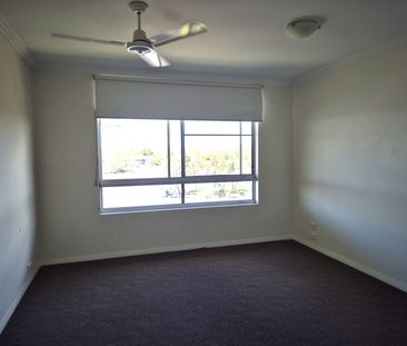 Two Bedroom Property with Lakeside Views Situated in Varsity Lakes - Photo 3