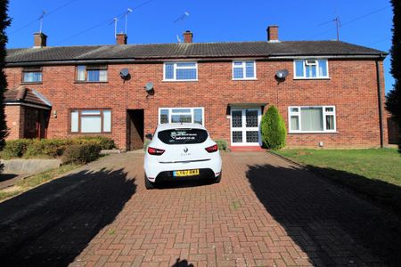 3 bedroom terraced house to rent - Photo 4