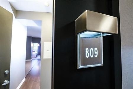 For Lease - 223 Webb Drive Unit# 809, Mississauga, Ontario - Photo 2