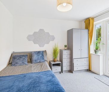 1 bedroom in a house share to rent - Photo 3