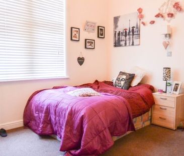 2 Bedrooms Otley Road - Photo 1