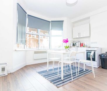 1 bedroom flat to rent - Photo 3