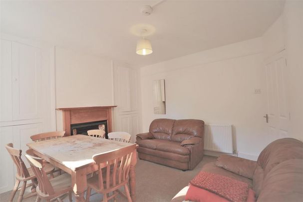 4 bedroom house to rent - Photo 1