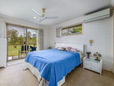 CHARMING 3 - BEDROOM TOWNHOUSE ON THE GOLF COURSE IN HELENSVALE - Photo 5