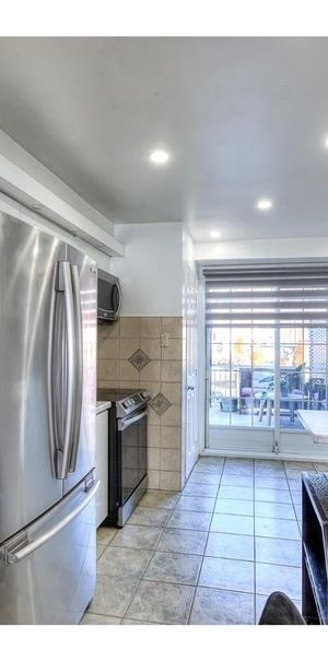 Maison Appartement 7 1/2 à louer St-Leonard / House for rent - Photo 1