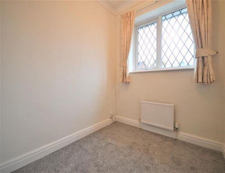 3 Bedroom Semi Detached To Let - Photo 3