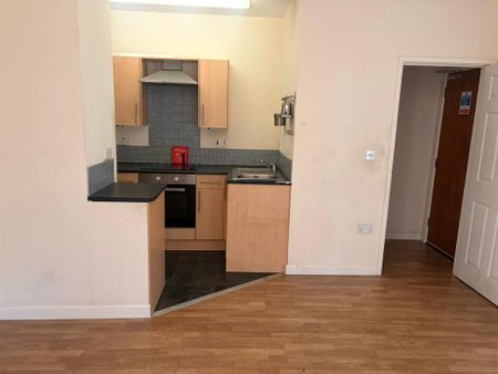 1 bedroom flat to rent - Photo 4