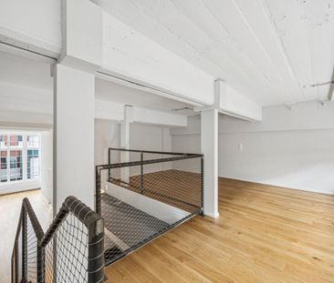 "Light, Space and Design – 3.5-Room Loft Apartment in New Building" - Photo 3