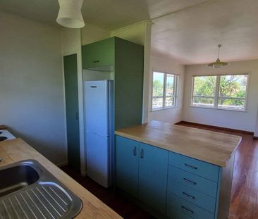 Stunning Neat! - Photo 1