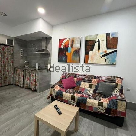 Alquiler de piso en Calle Gerona - Photo 1