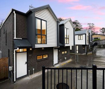 Gorgeous duplex in move in ready condition - Photo 6