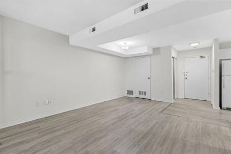 For Lease - 126 Bell Farm Road Unit# B04, Barrie, Ontario - Photo 4