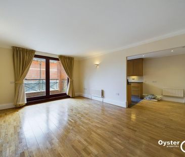 2 bedroom flat to rent - Photo 2