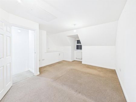 4 bedroom terraced house to rent - Photo 4