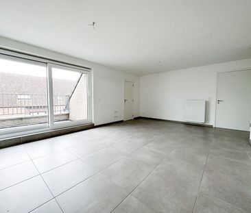 Ruim 2slpk appartement in het centrum van Waarschoot - Photo 1
