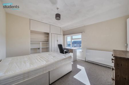 7 bedroom semi-detached house to rent - Photo 2