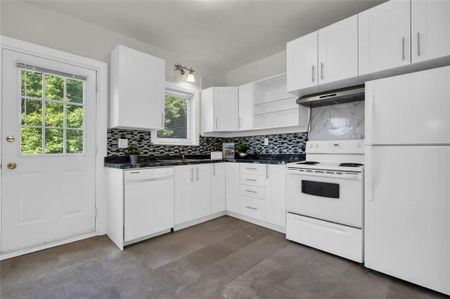 For Lease - 746 King Street, Hamilton, Ontario - Photo 5