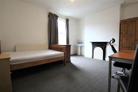 Providence Avenue, Woodhouse, LS6 2HN, Leeds - Photo 3