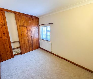 2 bedroom semi-detached house to rent - Photo 4