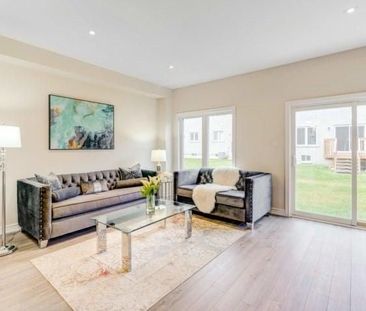 For Lease - 60 Crumlin Crescent, Brampton, Ontario - Photo 6